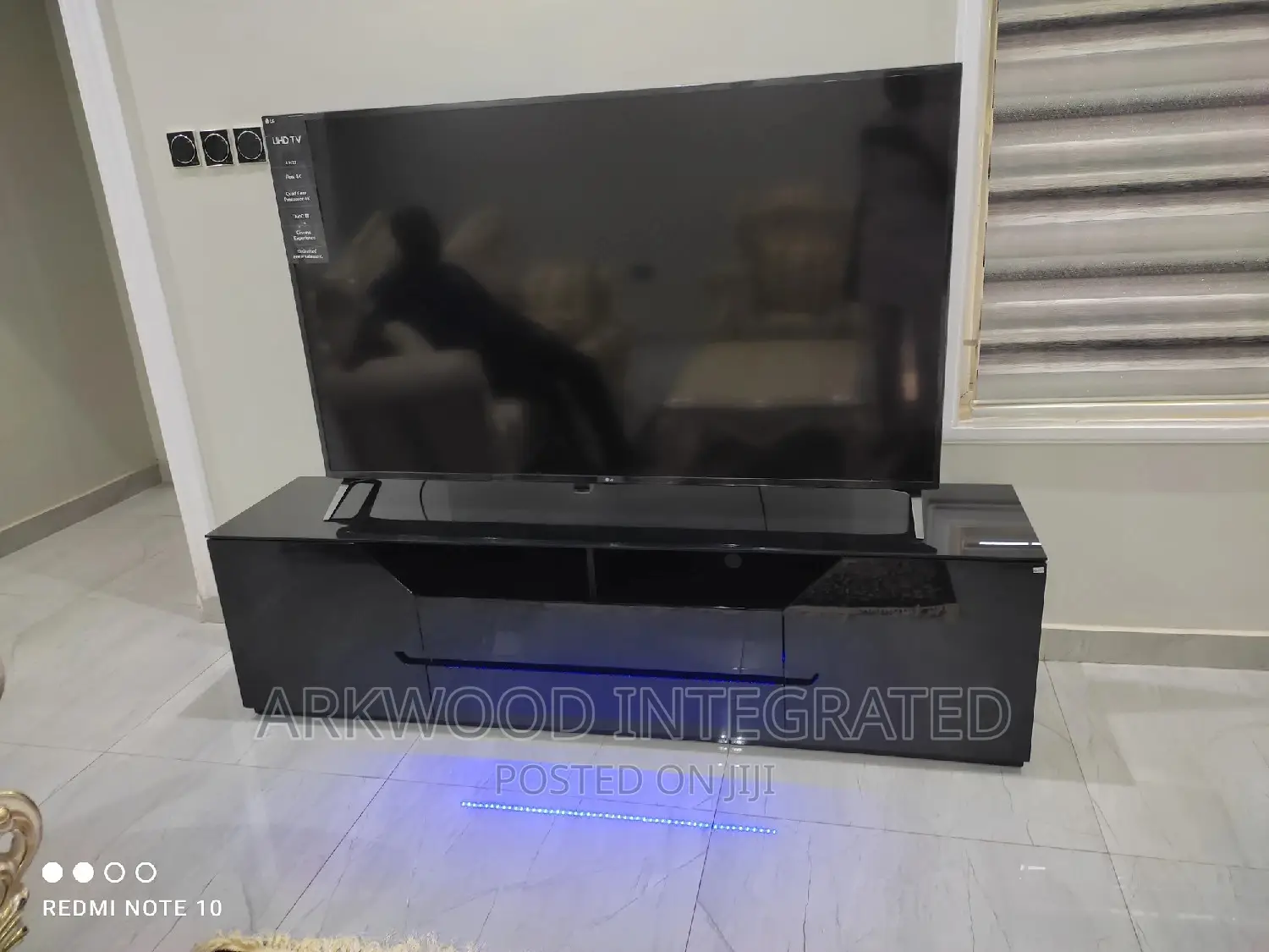 TV Stand/Tv Console/ Room Divider