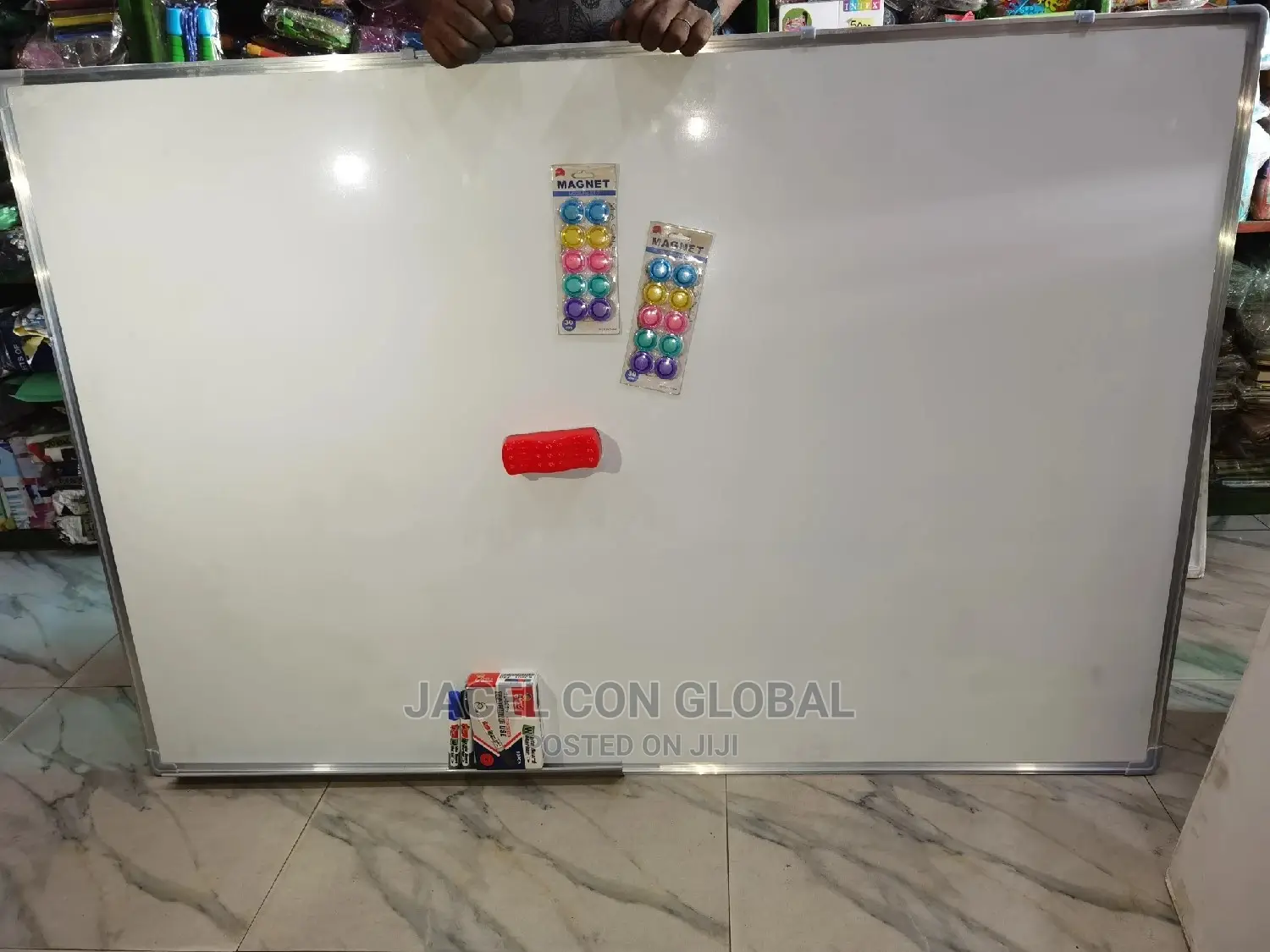 Whiteboard in Different Sizes (From 60 * 60 to 120 by 240cm)