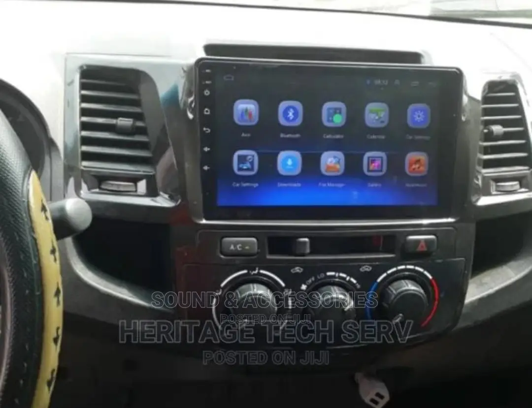 Toyota Hilux Fortuner Vigo 2010-14 Android GPS Navgtn Player