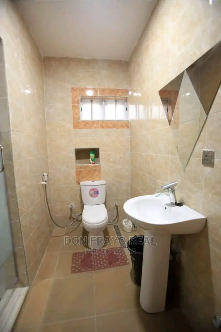 1 Room Self Con Shortlet Near Agbowo Express Off Ojoo Road