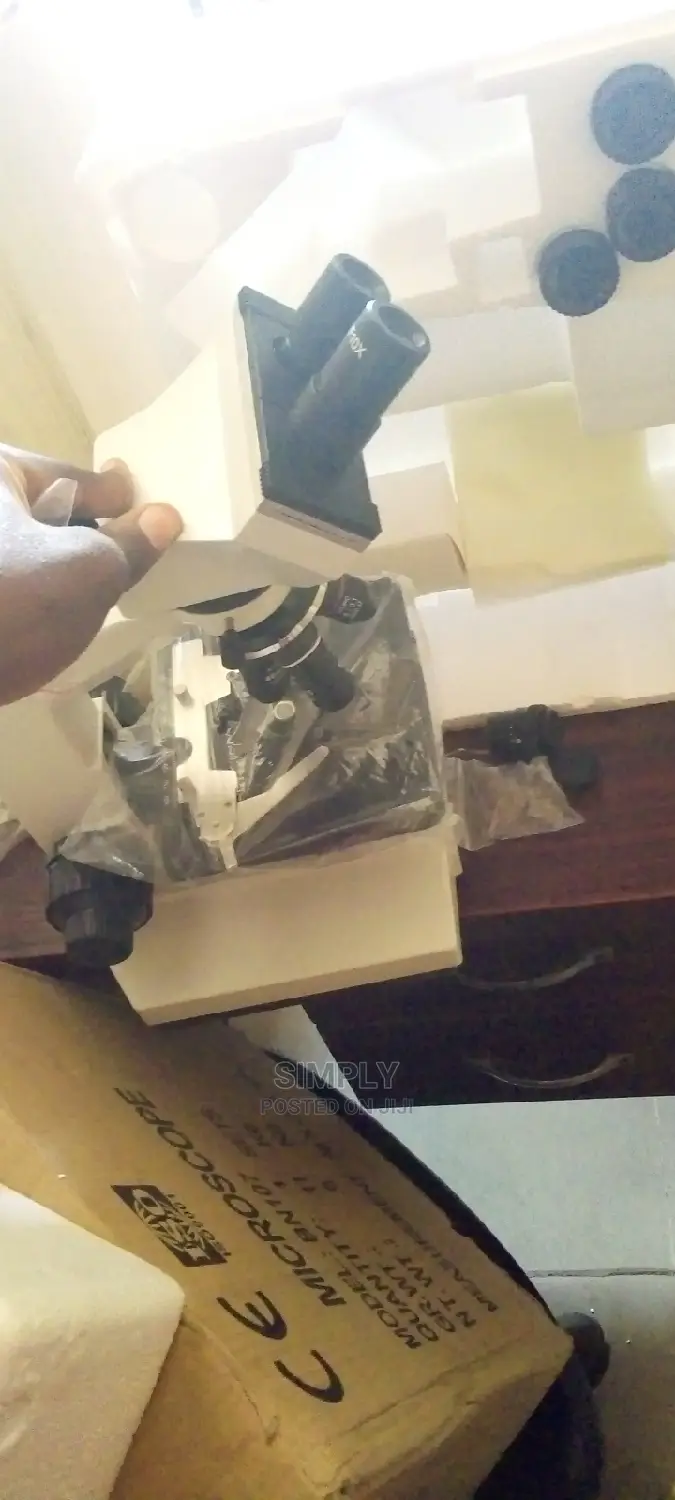 Microscope