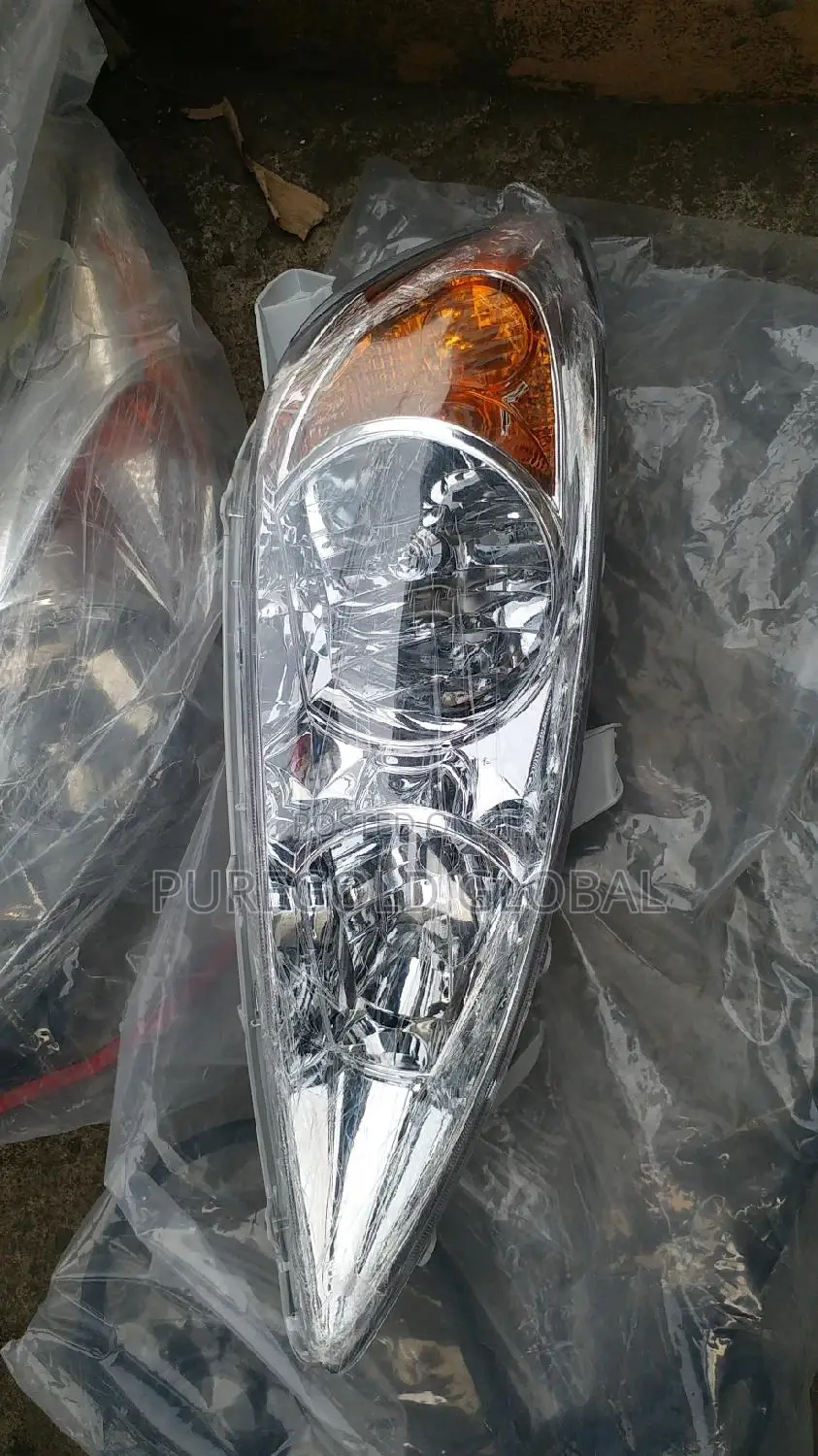 Camry 04 Big Headlamp