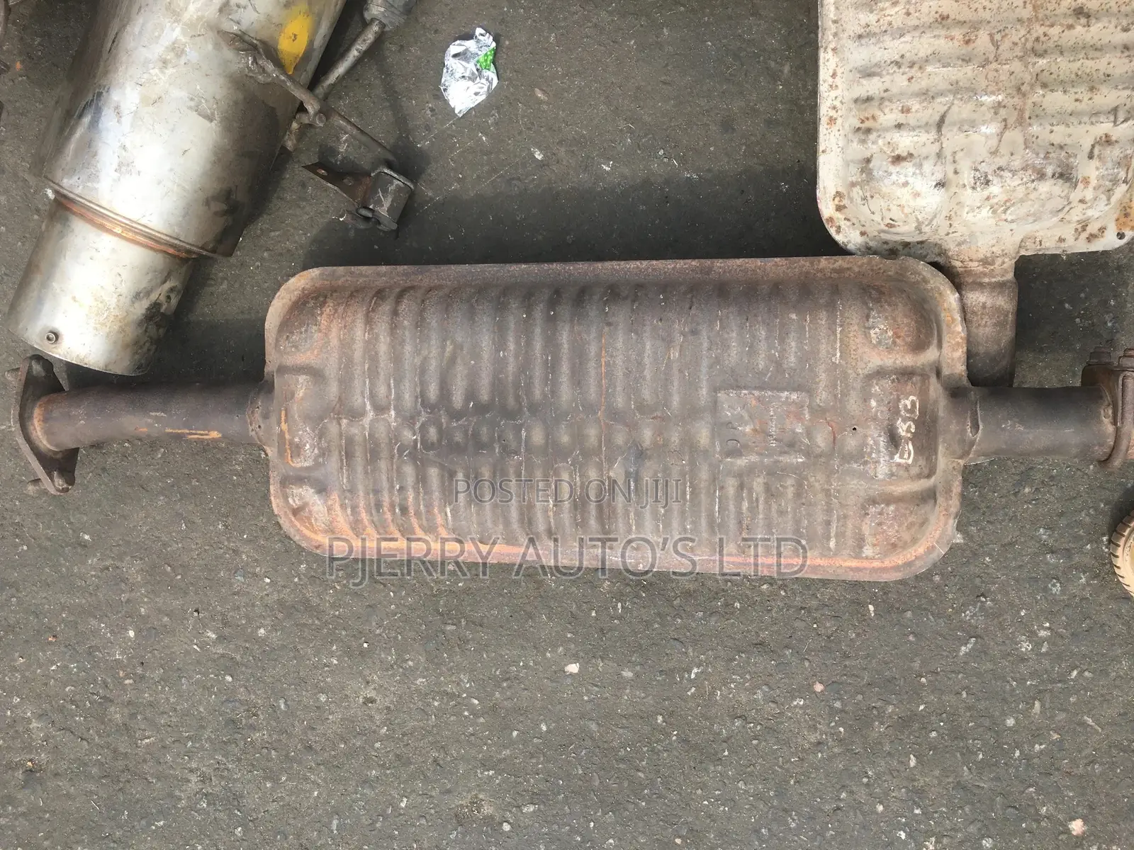 Ford Escape/Mazda Tribute Centre Exhaust Pot