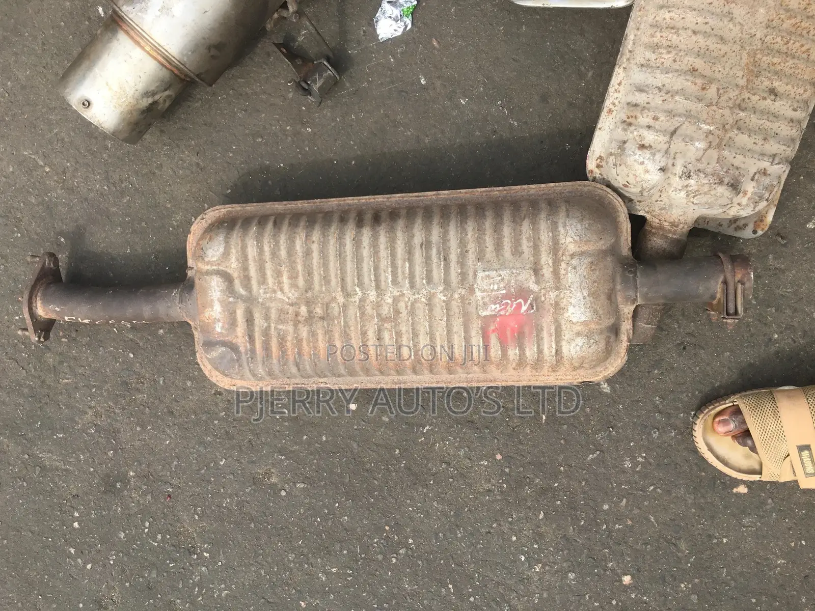 Ford Escape/Mazda Tribute Centre Exhaust Pot