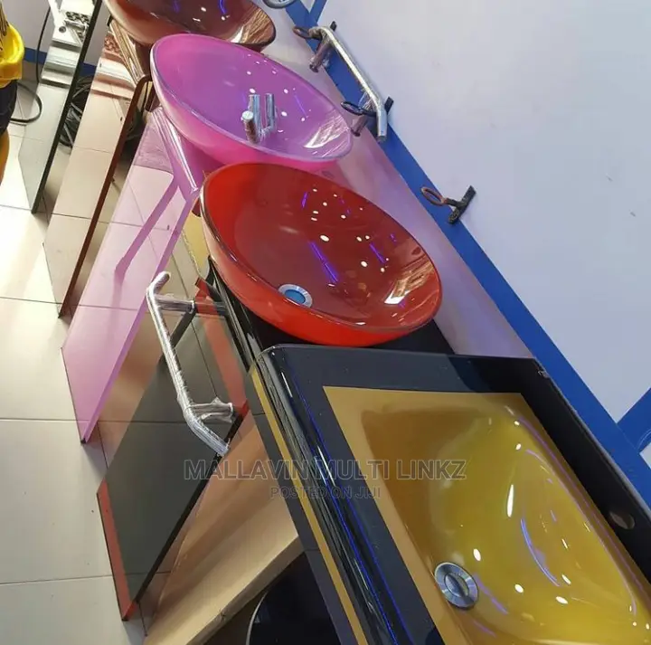 Glass Dinning Basins With Mirrors