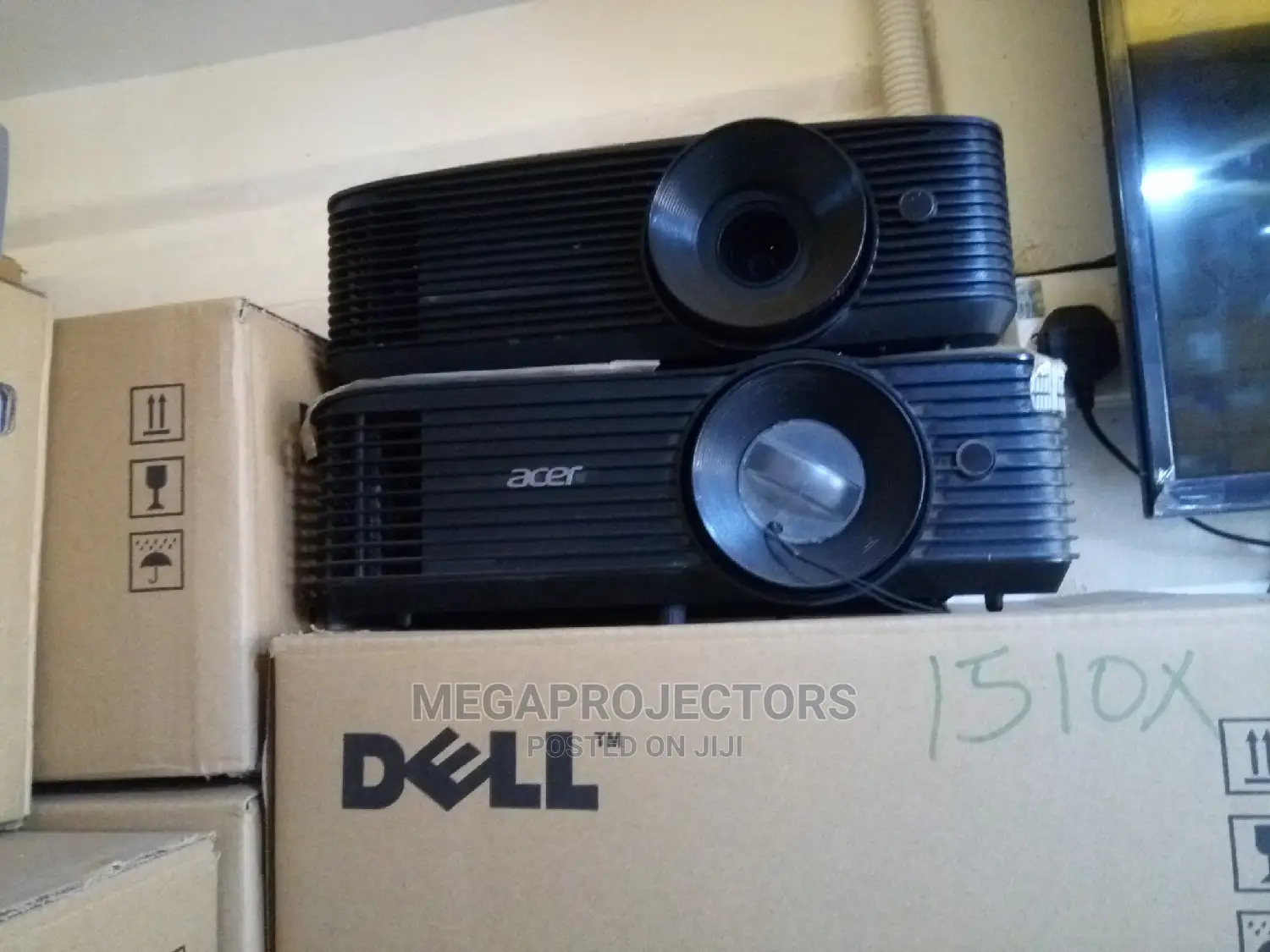 New Acer Stock Of Projector