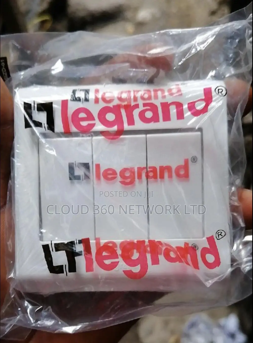 Legrand 3gang Switch
