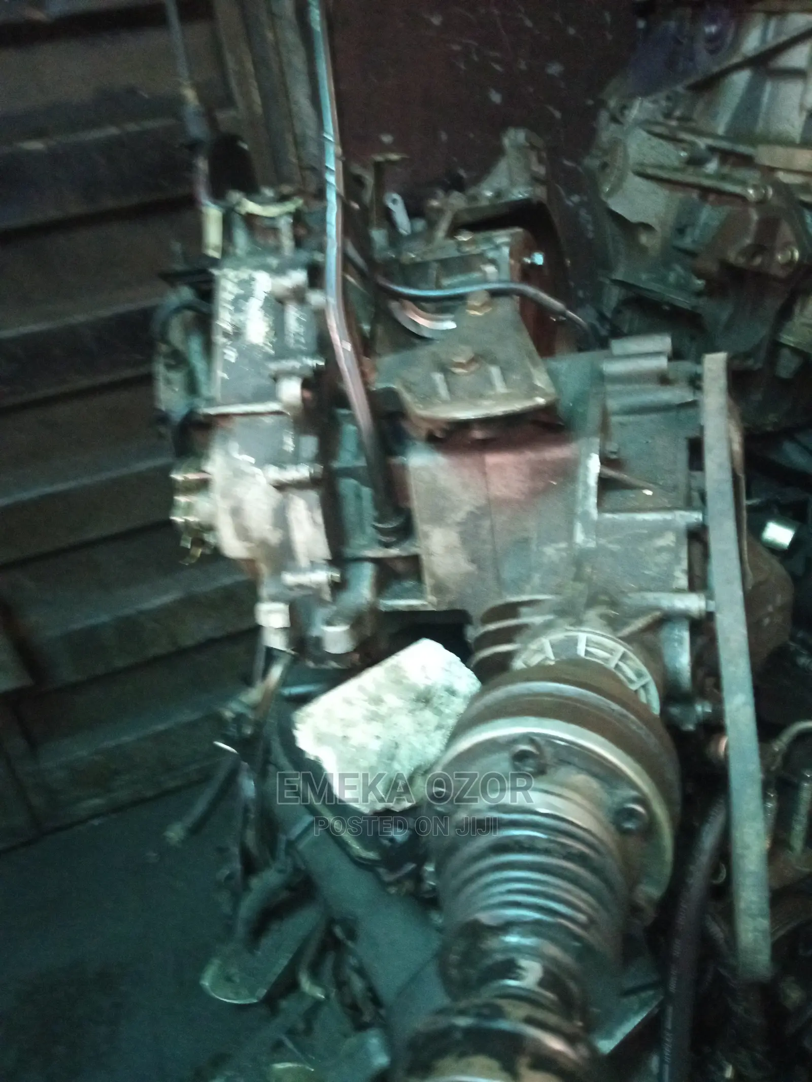 Ford Escape Gearbox 4×4 Wheel Drive Direct Tokunbo USED
