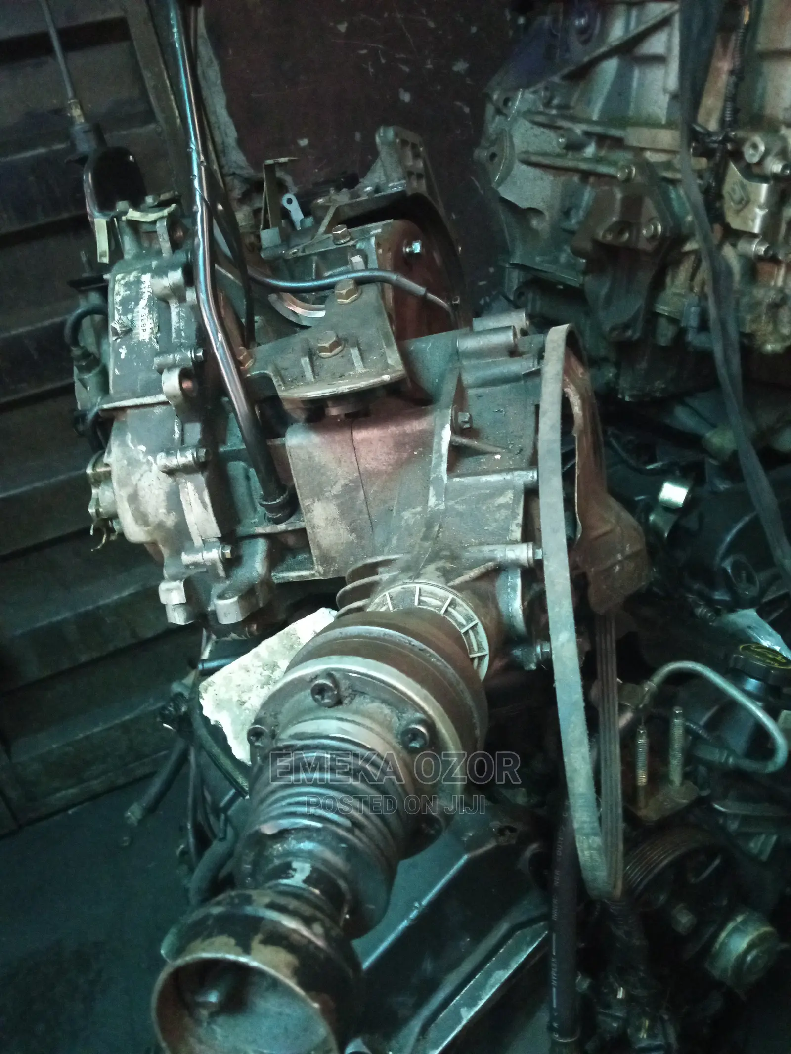 Ford Escape Gearbox 4×4 Wheel Drive Direct Tokunbo USED