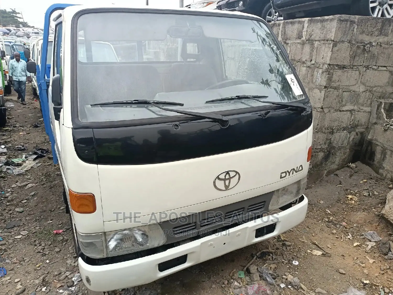 Toyota Dyna 100 Bus