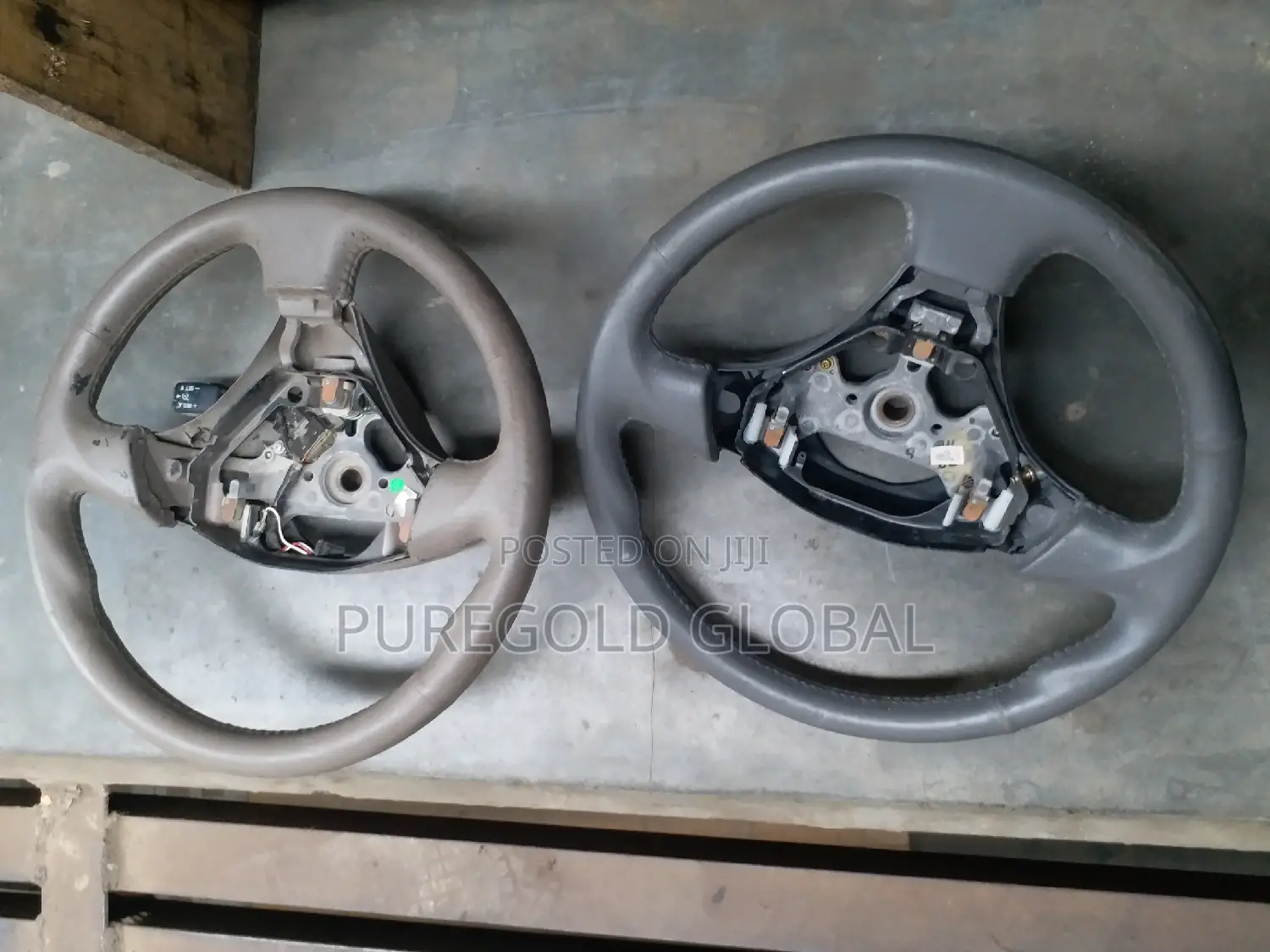 Steering Wheels for Corolla 05