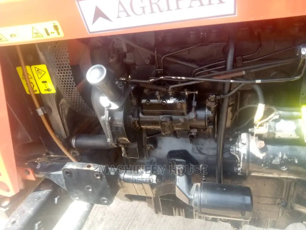 Massey Ferguson Tractor 375E
