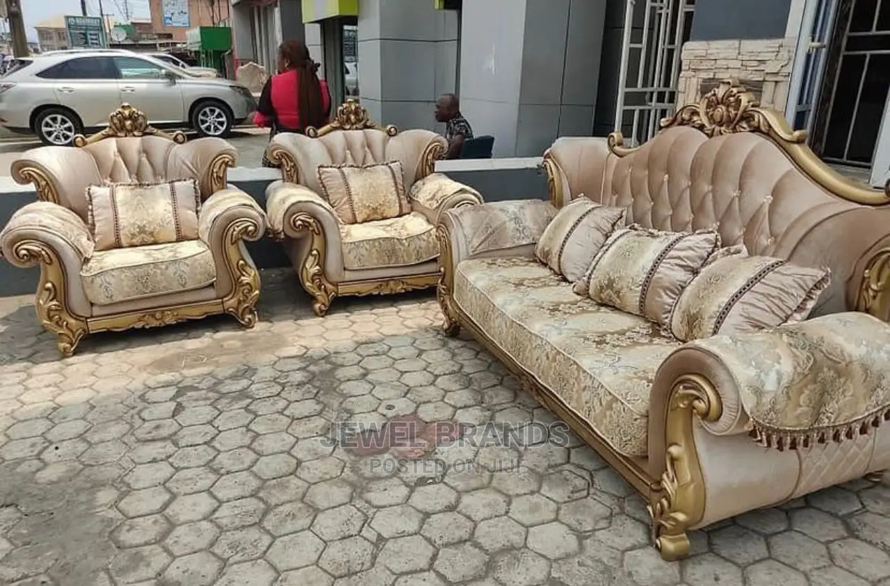 Quality 7 Seater Living Room Royal Sofa Chair.