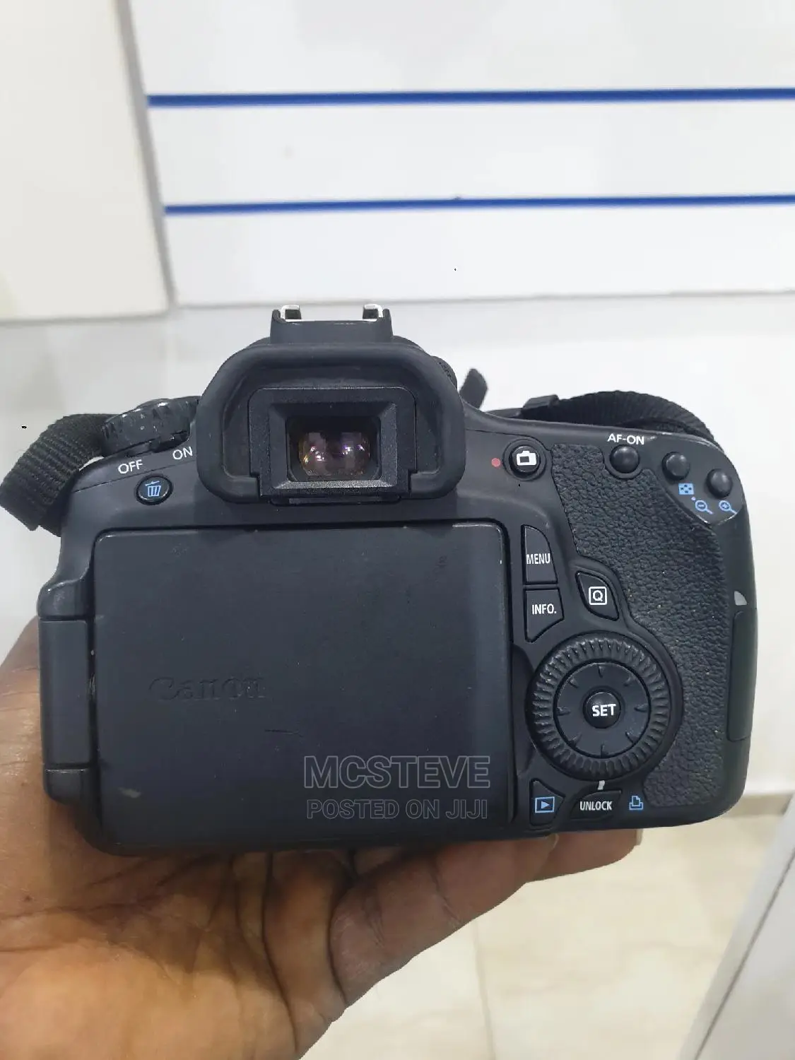 Canon EOS 60d DSLR Camera With 18 - 55MM Lens
