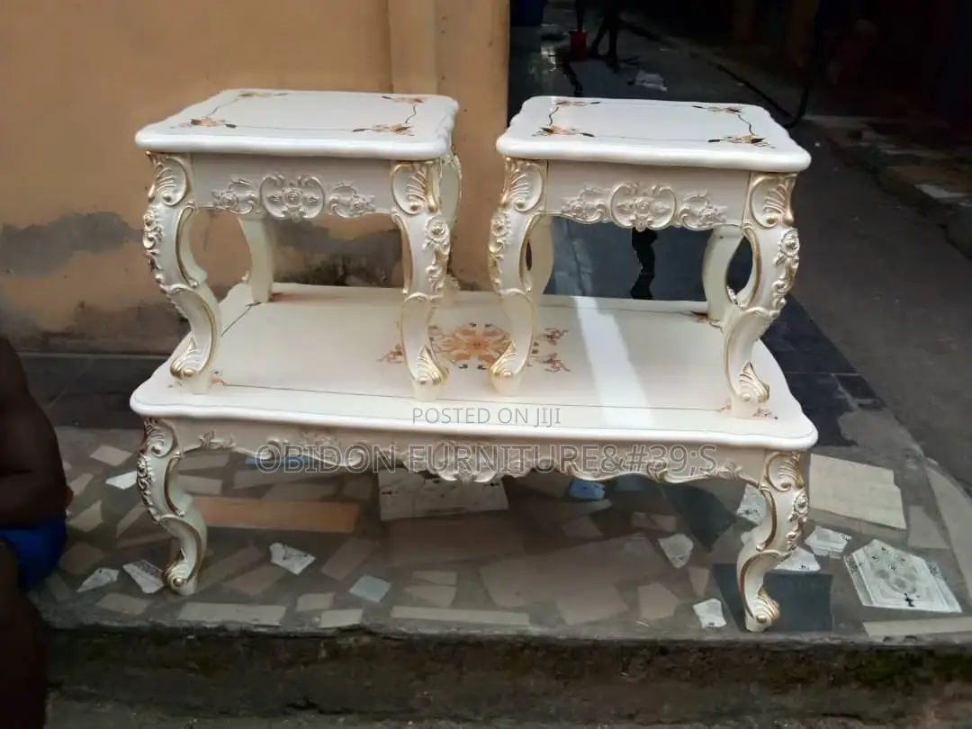 Portable Royal Table and Side Stool