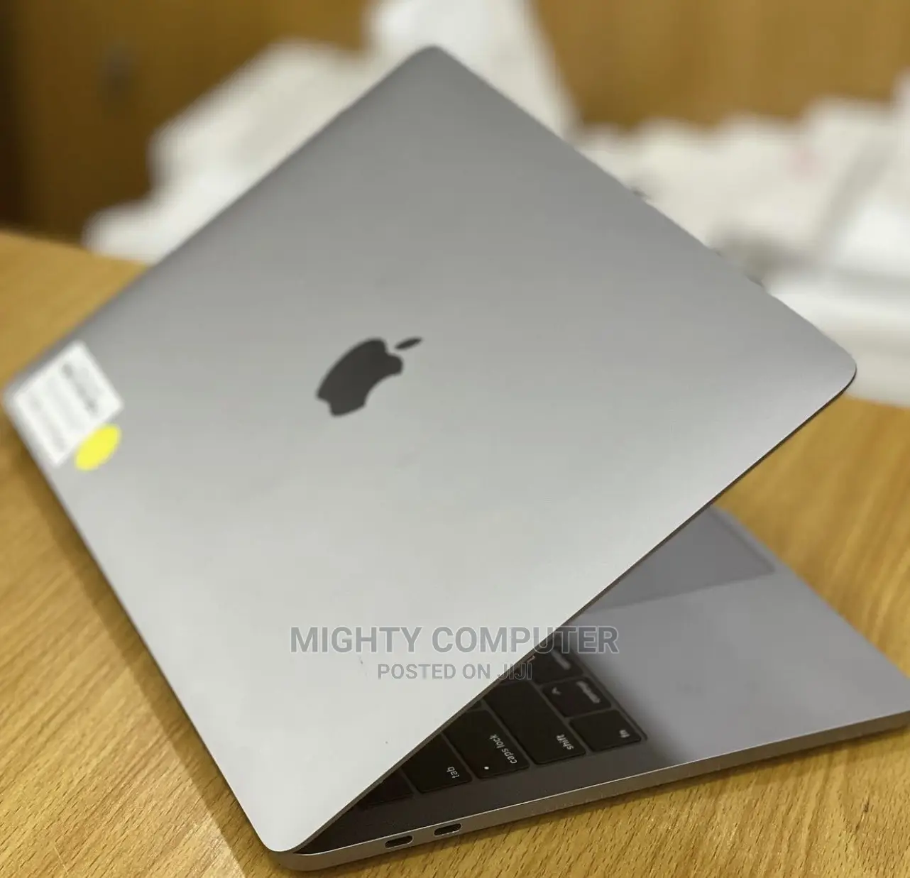 Laptop Apple MacBook Pro 2017 8GB Intel Core I5 256GB