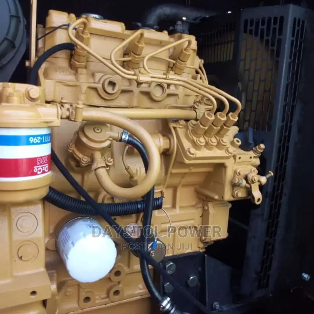 Super Clean 15/16kva Cat Mantrac Soundproof Diesel Generator