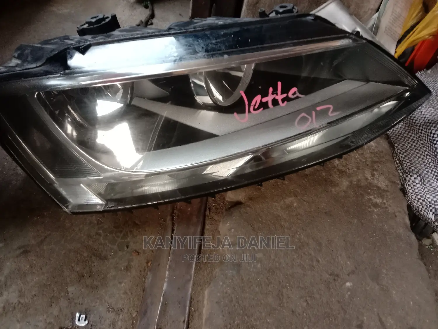 Headlight JETTA 6 2012