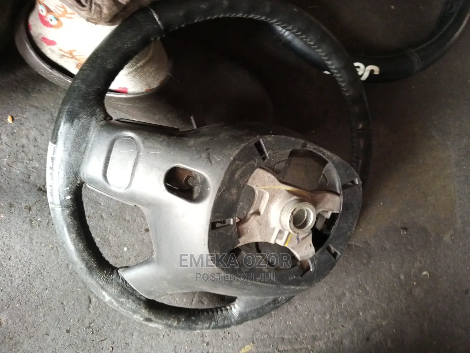 Ford Liberty Stearing Wheel 2002/2005 Model Direct Tokunbo