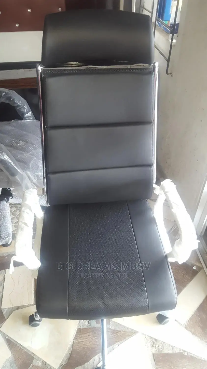 Orthopedic Leather Executive Director Chair