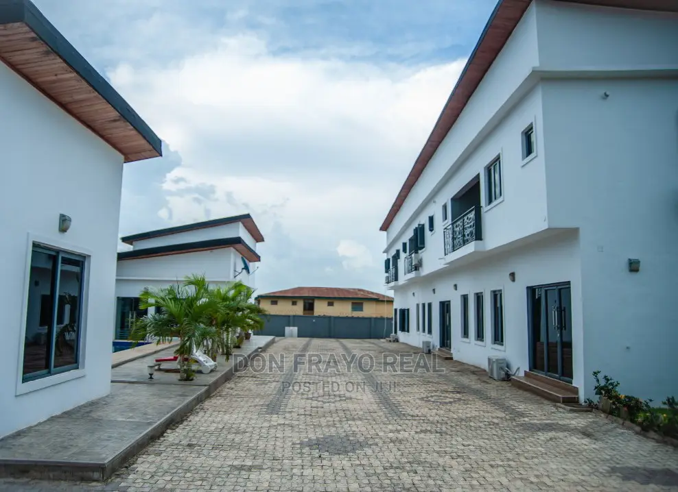 3 Bedroom Service Apartments at Kolapo Ishola Gra Akobo