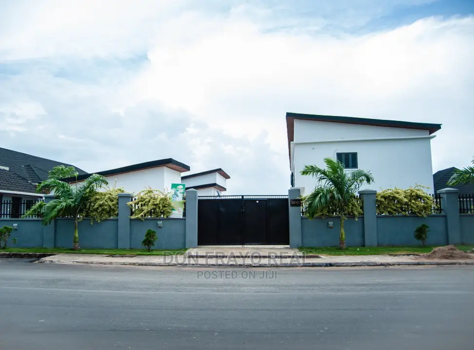 3 Bedroom Service Apartments at Kolapo Ishola Gra Akobo