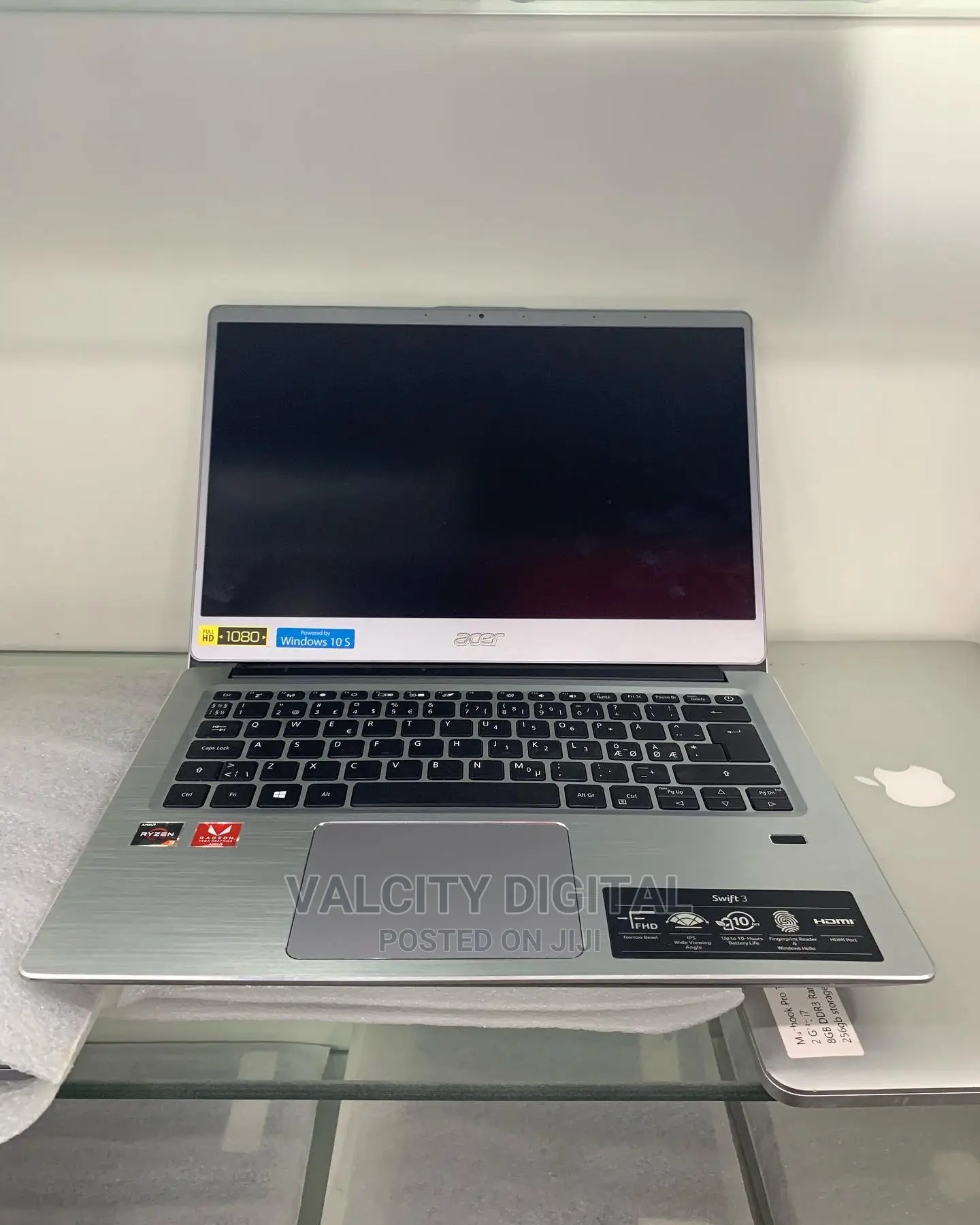 Laptop Acer Swift 3 4GB AMD Ryzen SSD 128GB