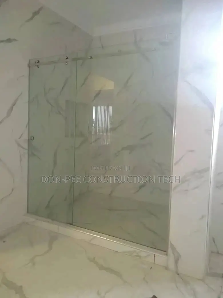 Shower Cubicle Tampered