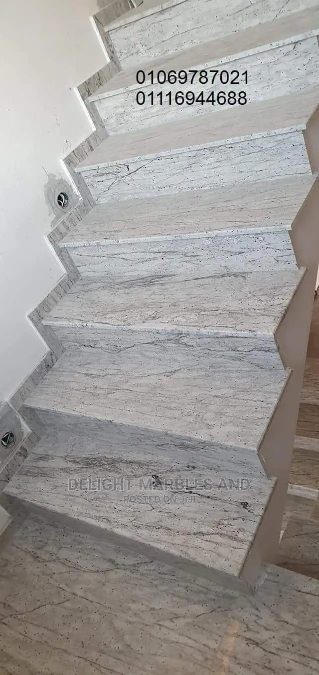 Best Finish White Carrara Staircase Marble