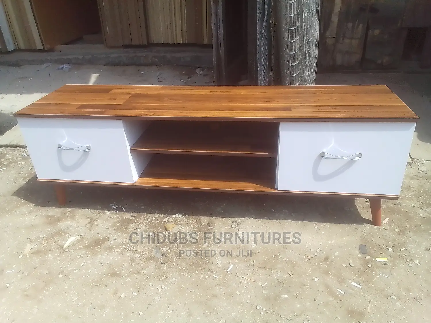 5ft Quality Quality TV Shelve