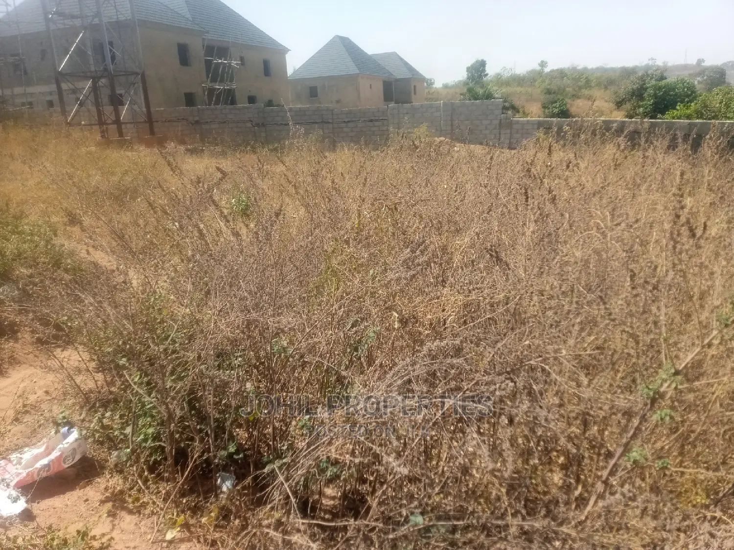 9bdrm Duplex in Admiralty Estate for sale
