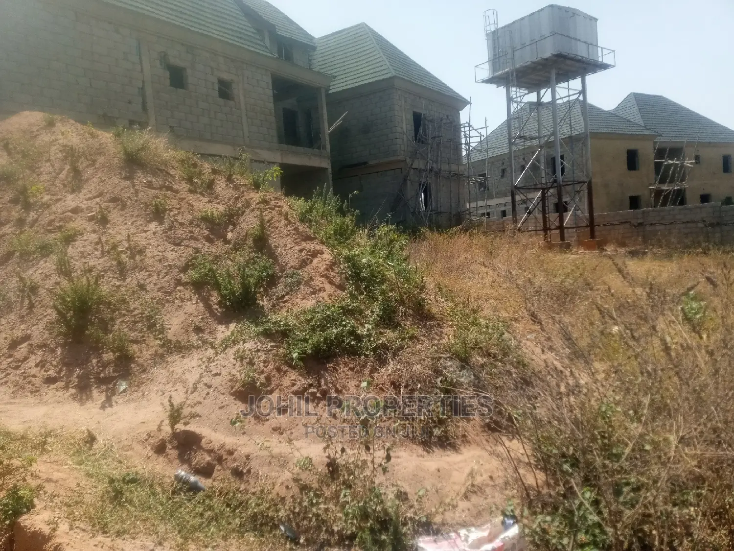 9bdrm Duplex in Admiralty Estate for sale