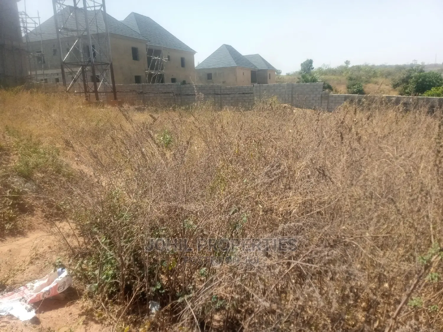 9bdrm Duplex in Admiralty Estate for sale