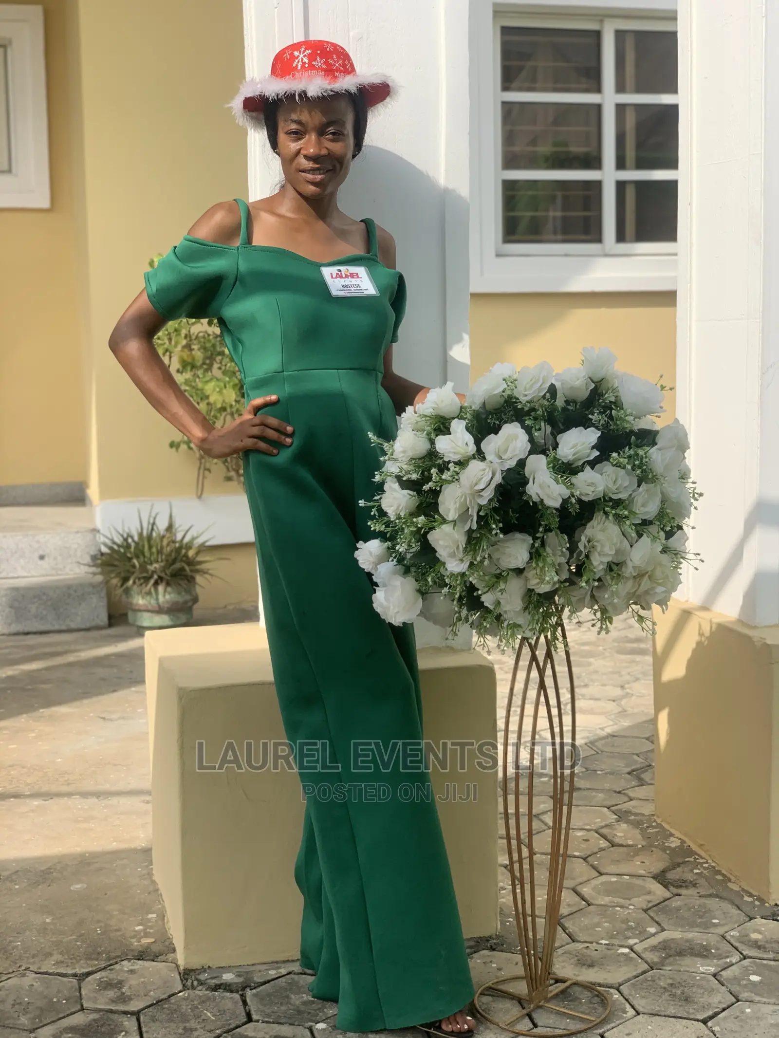 Rent Red Green Carpet, Ring Centrepiece, Tall Vases