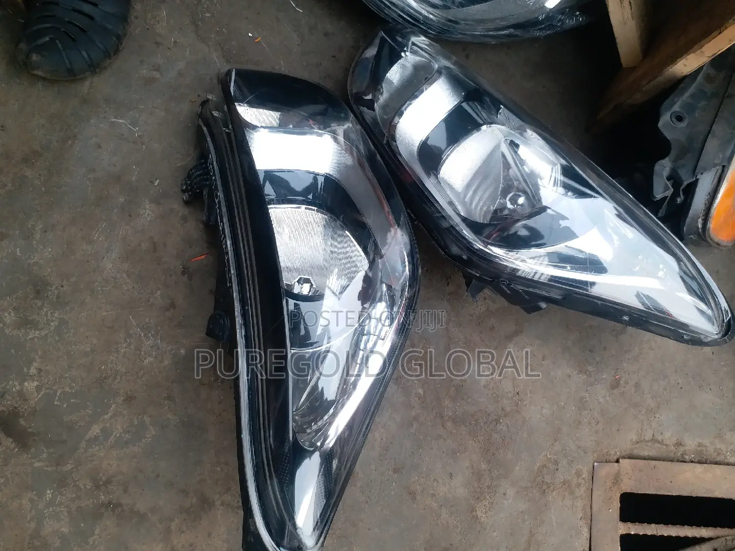 Headlamp for Hyundai I20