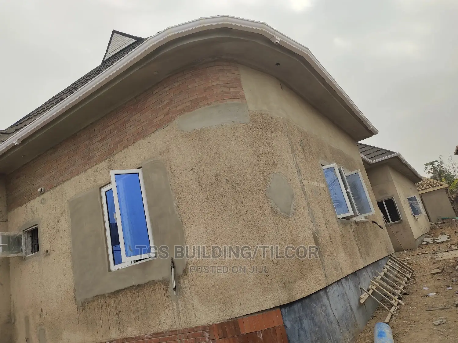 Uniqness of Rain Gutter Collector