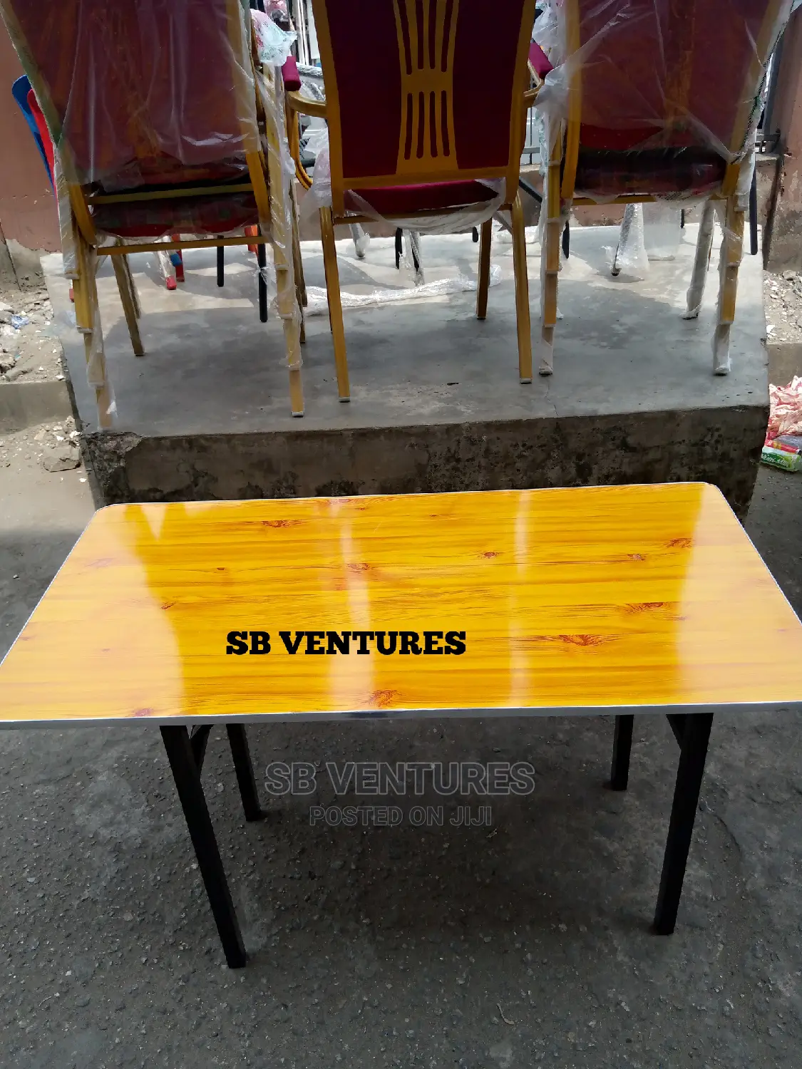 Imported Foldable Wood Table
