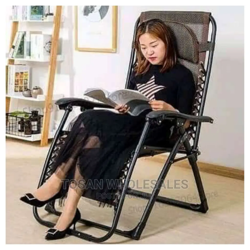 Foldable Gravity Lounge Reclining Chair With Headrest