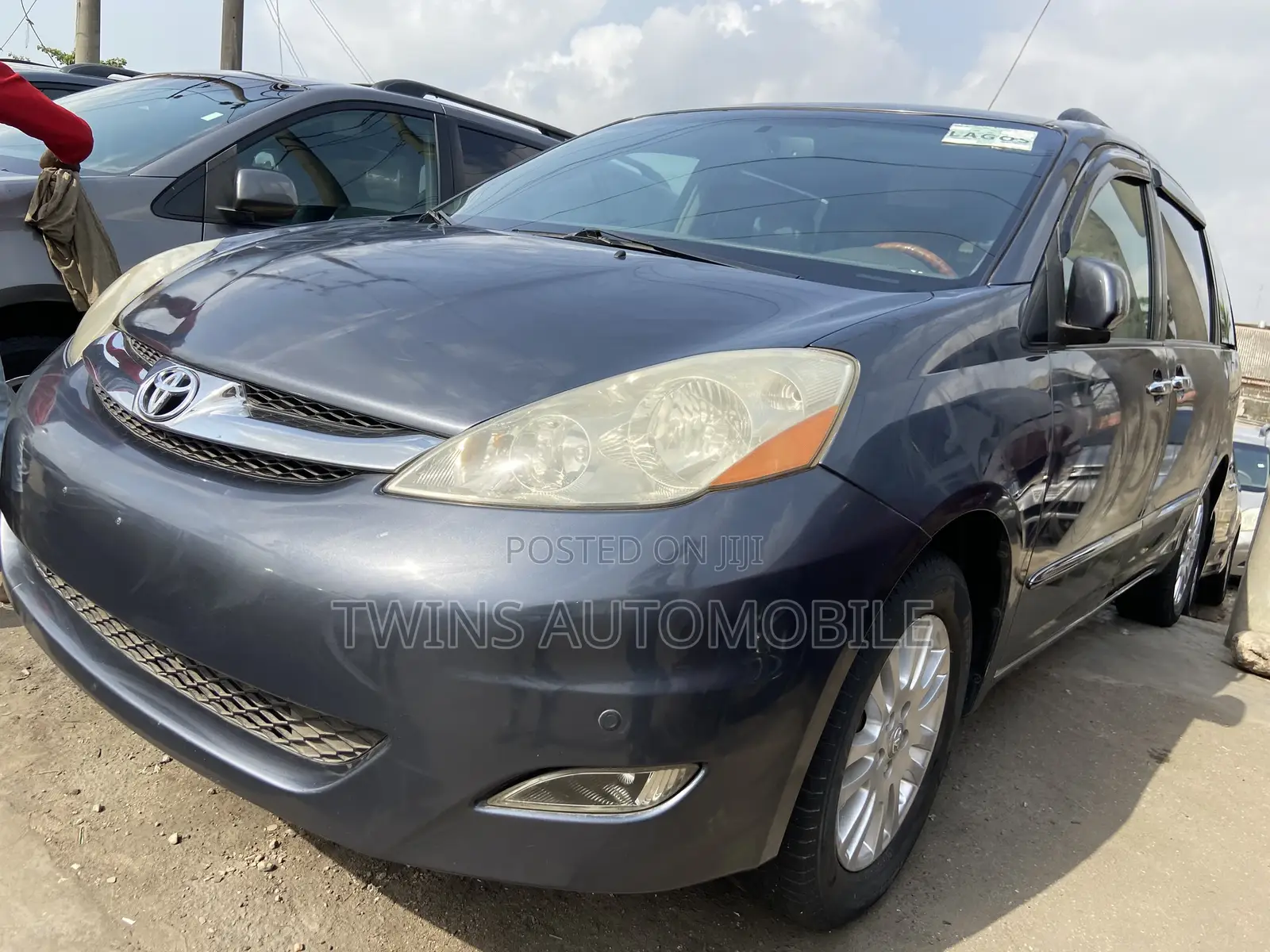 Toyota Sienna XLE Limited 4WD 2008 Gray