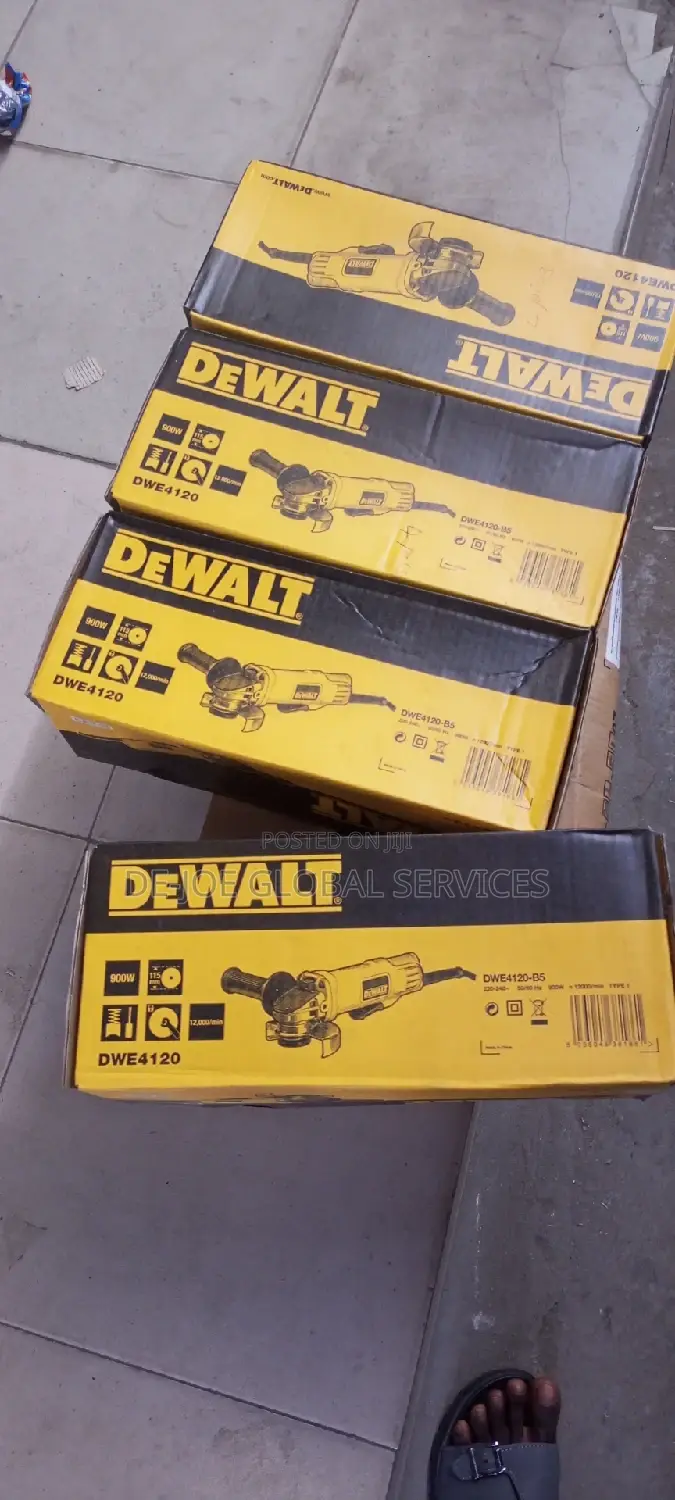 4 1⁄2 Dewalt Angle Grinder ( Filling Machine )