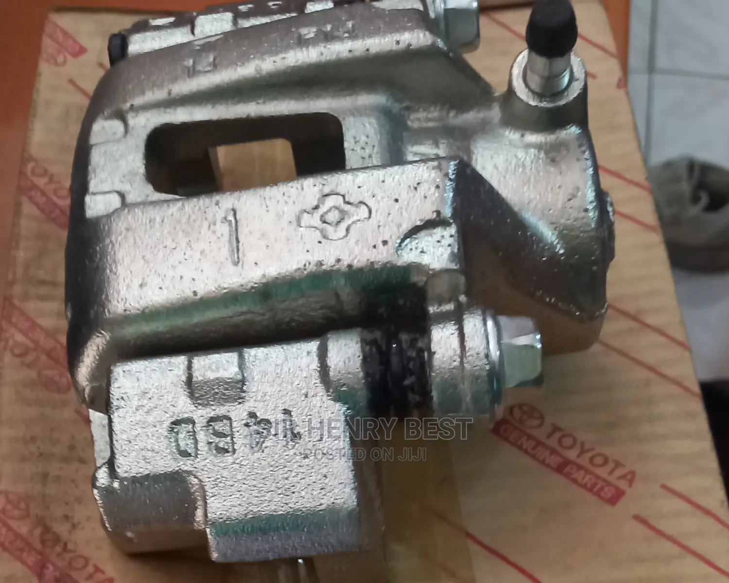 Rear Brake Caliper for Lexus GX 460 and LS 570