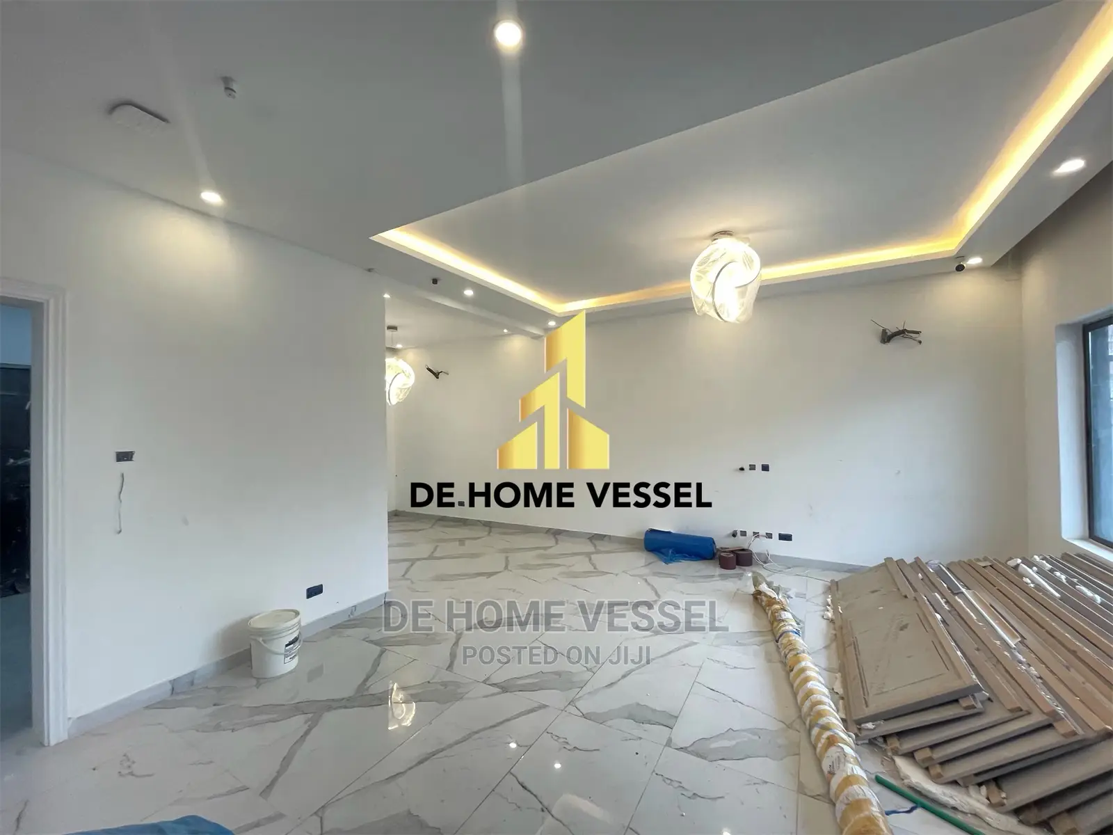 4bdrm Townhouse/Terrace in Lekki Phase 1 for Sale