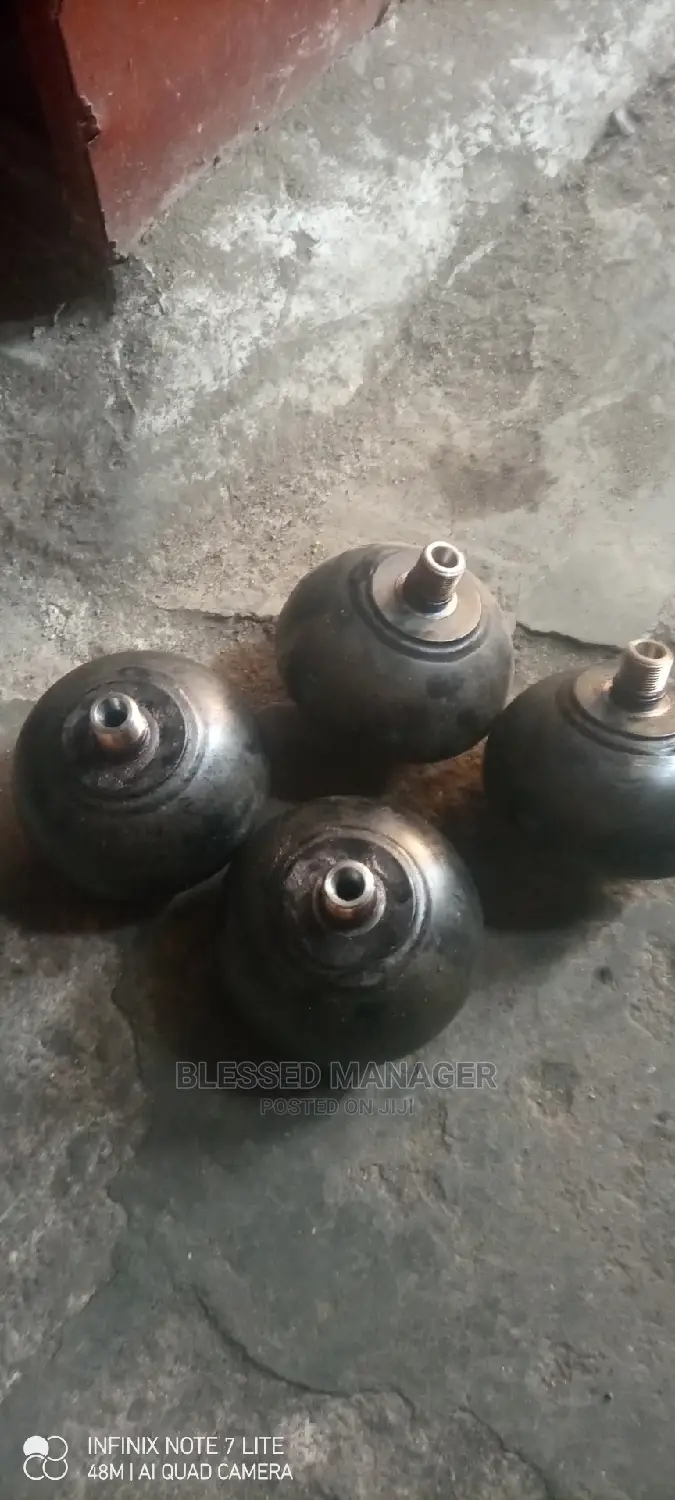 Tokunbo Accumulator for Lx470 Lx570 Direct