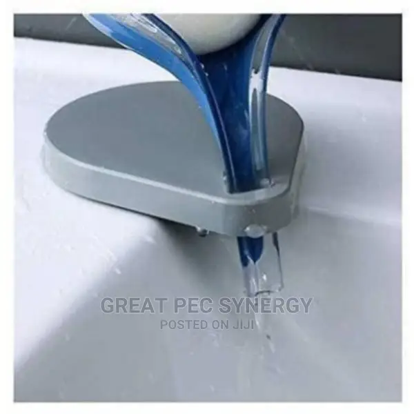 Leaf-Shaped Soap Dish Holder