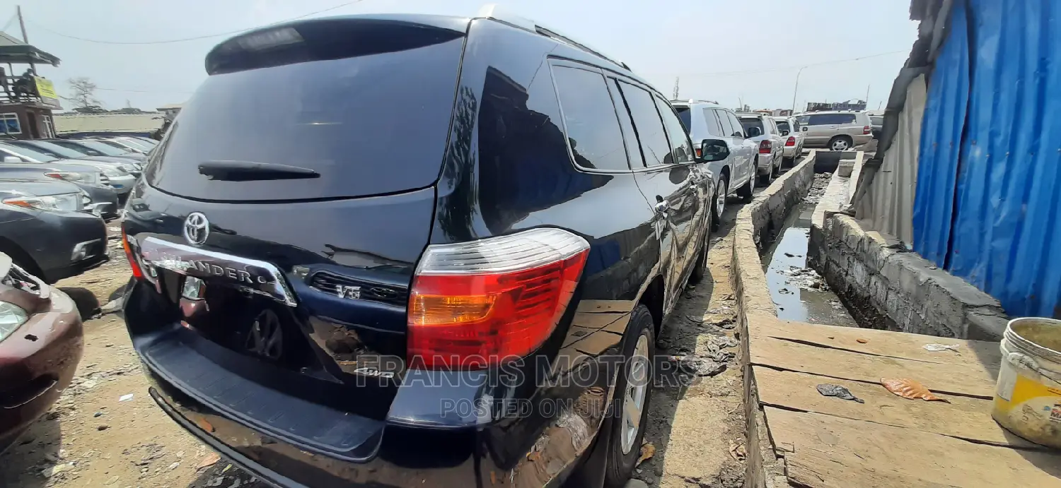 Toyota Highlander Limited 2010 Black