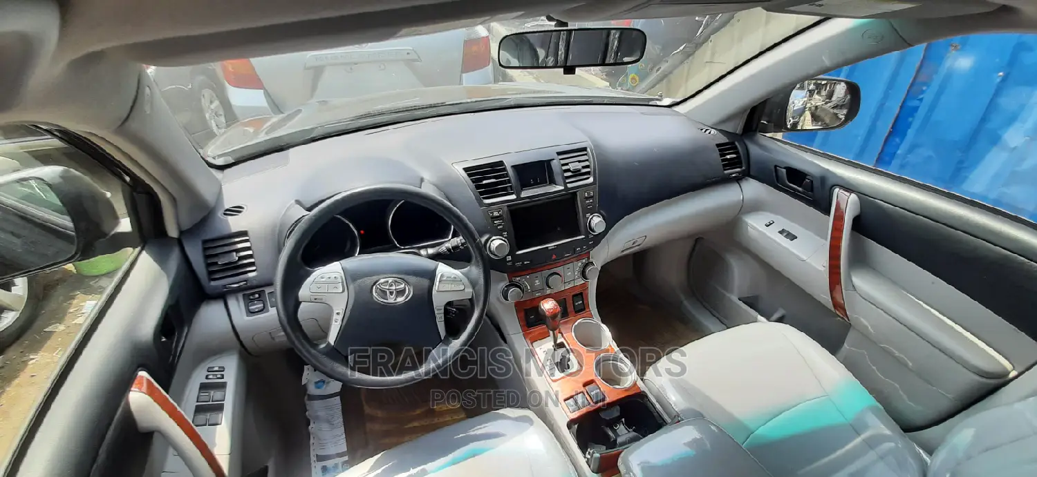 Toyota Highlander Limited 2010 Black