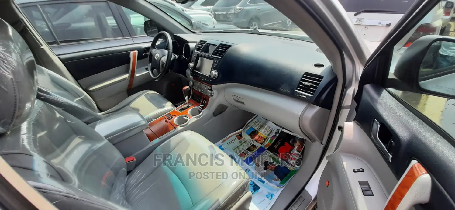 Toyota Highlander Limited 2010 Silver