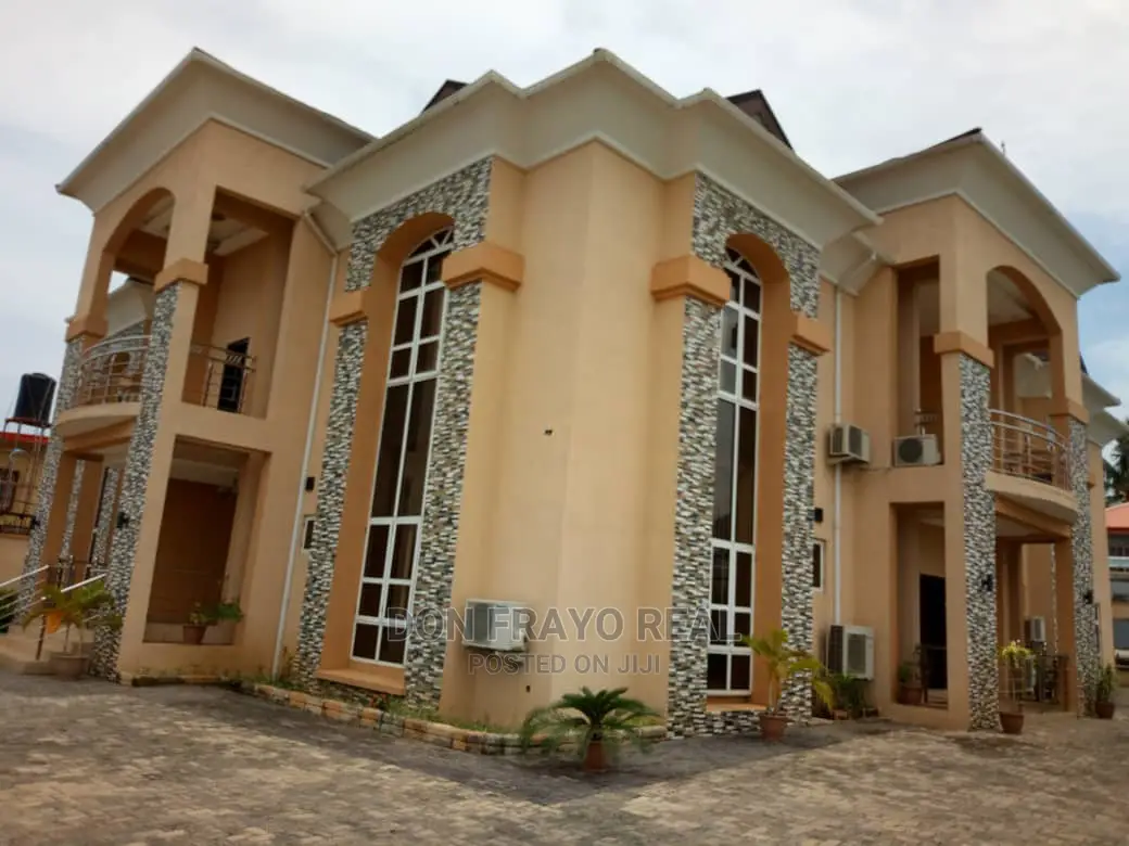 6 Bedrooms Duplex Short Let Self Compound at Bodija Estate