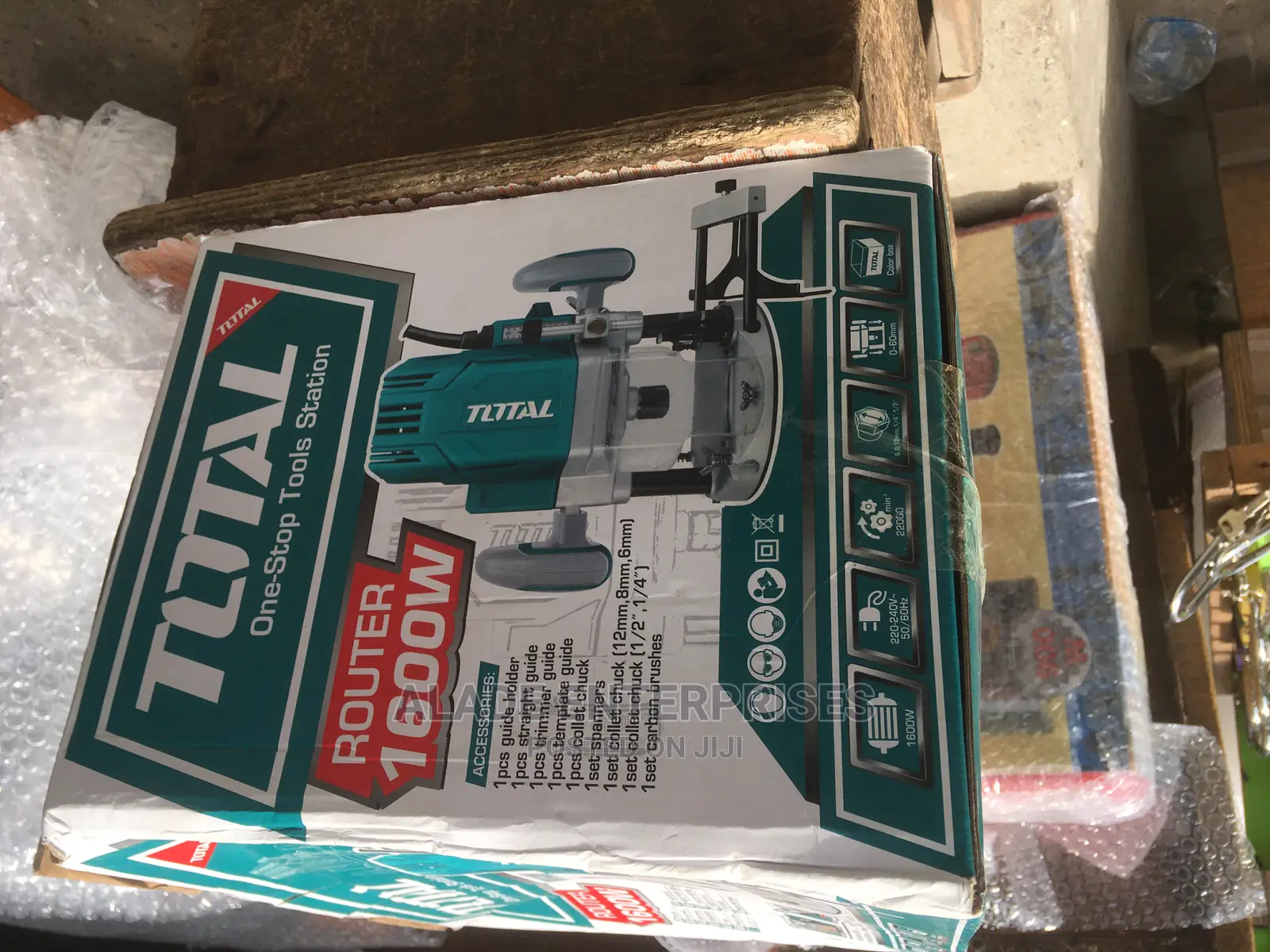 TOTAL Electric Router 1600w