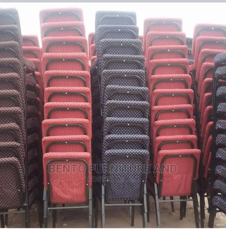 Premium Quality Banquet Chairs and Table